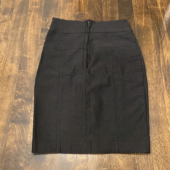 Dynamite stretchy pencil skirt - Picture 3 of 4